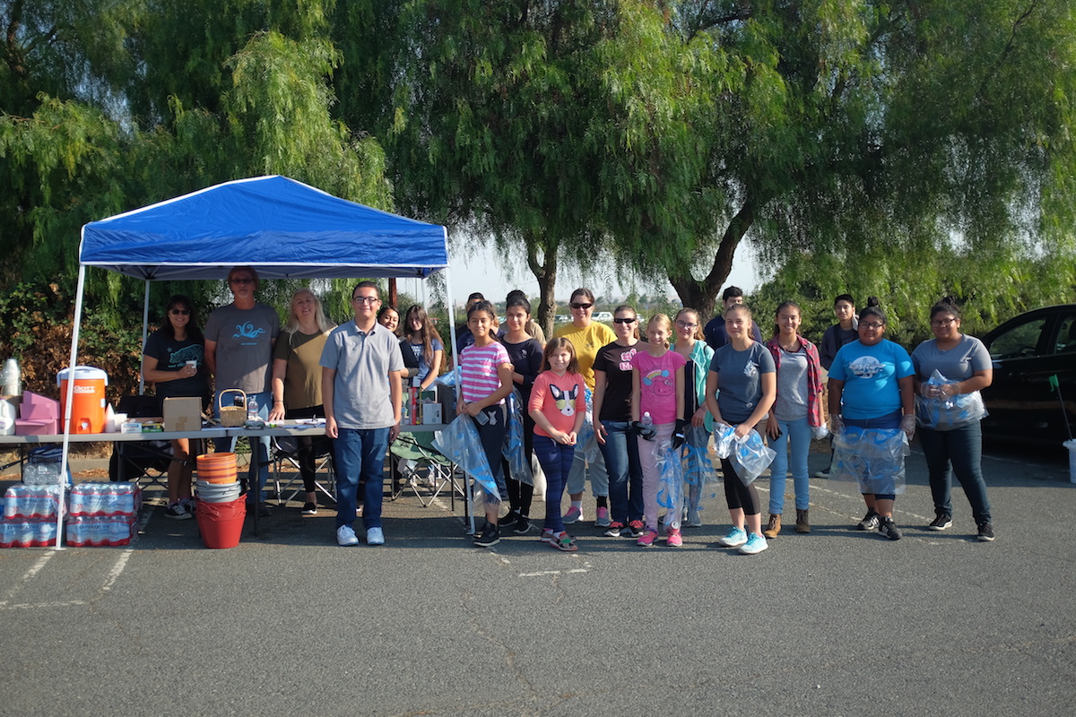 Antioch Volunteers at Cleanup